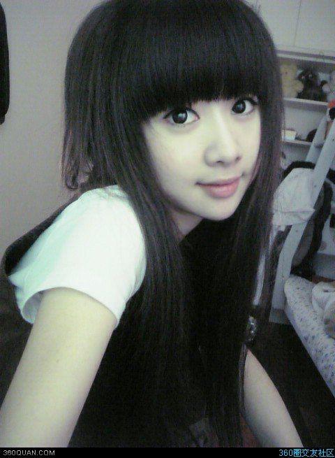 成人演出红绸发型视频