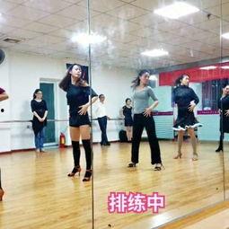 红色节目成人舞蹈视频,红色节目成人舞蹈风采再现