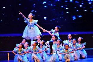 成人跳白马舞蹈好吗视频,成人版魅力展现，视频教你轻松入门