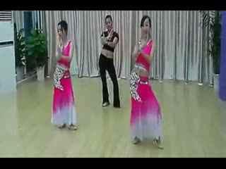 成人舞蹈简单拿扇子视频